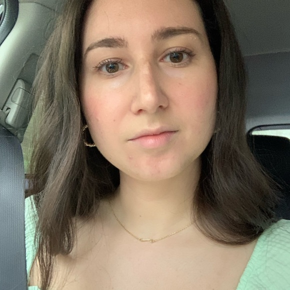 Meet your Posher, Sara - Picture 2 of 3